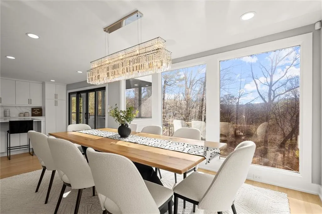 3050 River North Parkway, Atlanta, Georgia 30328, 4 Bedrooms Bedrooms, ,3 BathroomsBathrooms,Residential,Sold,3050 River North Parkway,7548123