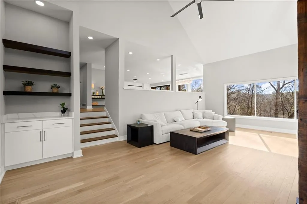 3050 River North Parkway, Atlanta, Georgia 30328, 4 Bedrooms Bedrooms, ,3 BathroomsBathrooms,Residential,Sold,3050 River North Parkway,7548123