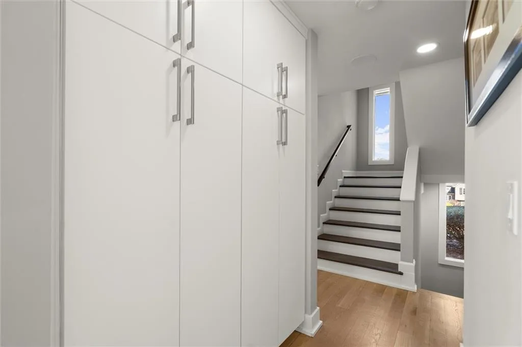 3050 River North Parkway, Atlanta, Georgia 30328, 4 Bedrooms Bedrooms, ,3 BathroomsBathrooms,Residential,Sold,3050 River North Parkway,7548123