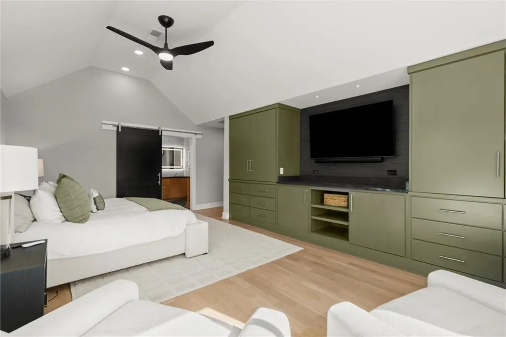 3050 River North Parkway, Atlanta, Georgia 30328, 4 Bedrooms Bedrooms, ,3 BathroomsBathrooms,Residential,Sold,3050 River North Parkway,7548123