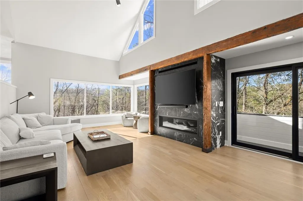 3050 River North Parkway, Atlanta, Georgia 30328, 4 Bedrooms Bedrooms, ,3 BathroomsBathrooms,Residential,Sold,3050 River North Parkway,7548123