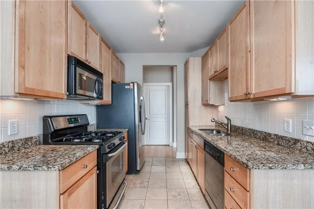799 Hammond Drive Unit 328, Sandy Springs, Georgia 30328, 2 Bedrooms Bedrooms, ,2 BathroomsBathrooms,Residential,Sold,799 Hammond Drive Unit 328,6018115