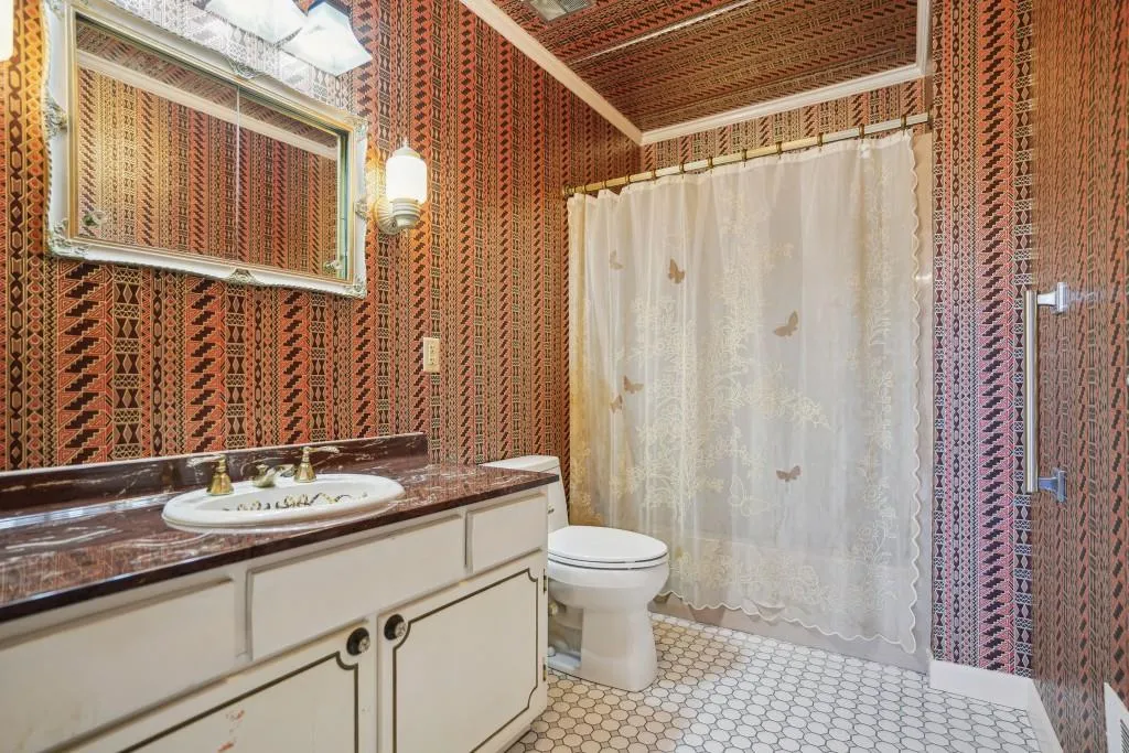 5110 Jett Forest Trail, Atlanta, Georgia 30327, 5 Bedrooms Bedrooms, ,5 BathroomsBathrooms,Residential,Sold,5110 Jett Forest Trail,7539780