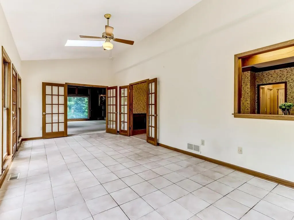 7465 Hunters Woods Drive, Sandy Springs, Georgia 30350, 5 Bedrooms Bedrooms, ,5 BathroomsBathrooms,Residential,Sold,7465 Hunters Woods Drive,7197132