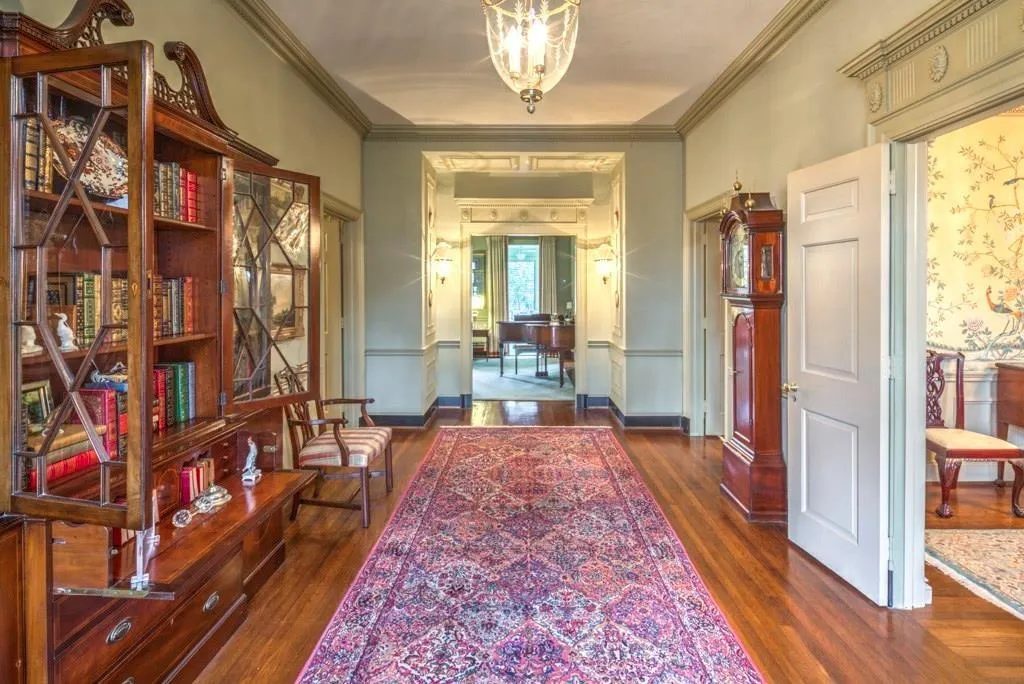 200 Blackland Road Nw, Atlanta, Georgia 30342, 4 Bedrooms Bedrooms, ,5 BathroomsBathrooms,Residential,Sold,200 Blackland Road Nw,6014351
