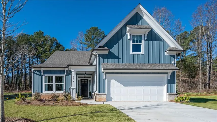 Please enjoy these photos of a Cavan, keeping in mind that the structural and decorator selections will be different in the to-be-built home. You'll have the opportunity to personalize your new home!