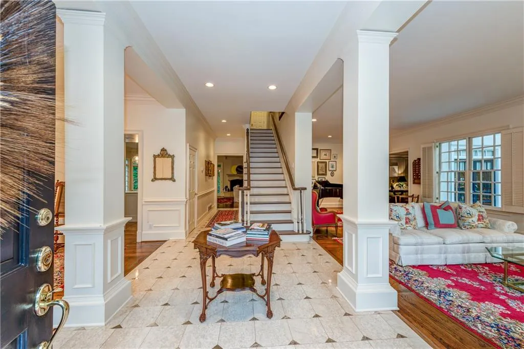 4397 Jett Place Nw, Atlanta, Georgia 30327, 4 Bedrooms Bedrooms, ,4 BathroomsBathrooms,Residential,Sold,4397 Jett Place Nw,5909649