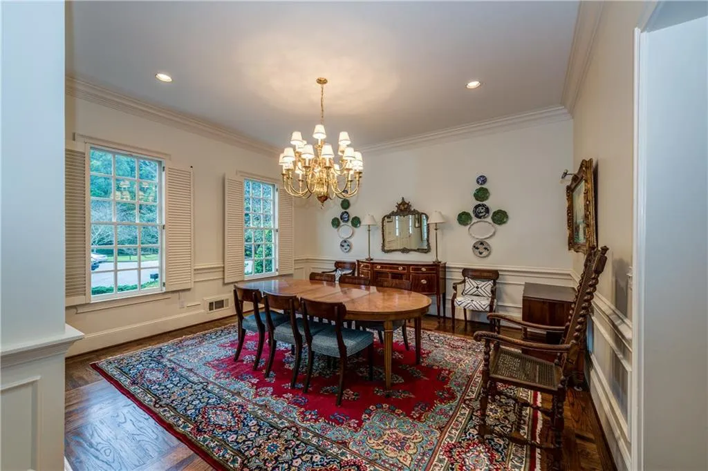 4397 Jett Place Nw, Atlanta, Georgia 30327, 4 Bedrooms Bedrooms, ,4 BathroomsBathrooms,Residential,Sold,4397 Jett Place Nw,5909649