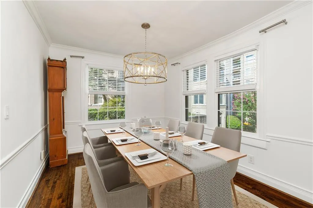 2230 Peachtree Road Ne Unit C2, Atlanta, Georgia 30309, 2 Bedrooms Bedrooms, ,1 BathroomBathrooms,Residential,For Sale,2230 Peachtree Road Ne Unit C2,7623251