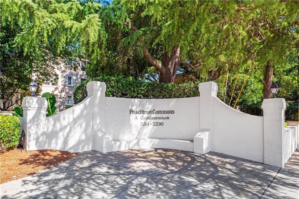 2230 Peachtree Road Ne Unit C2, Atlanta, Georgia 30309, 2 Bedrooms Bedrooms, ,1 BathroomBathrooms,Residential,For Sale,2230 Peachtree Road Ne Unit C2,7623251