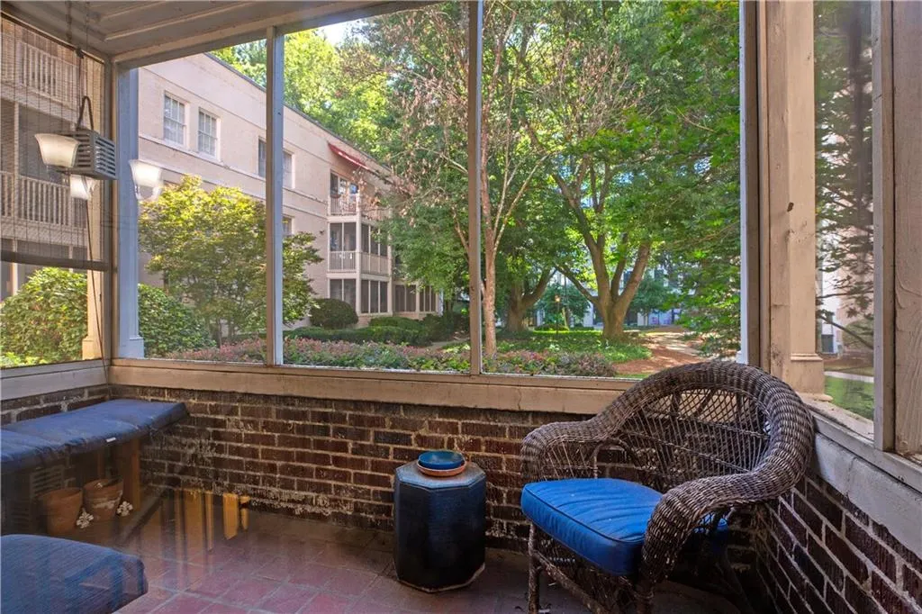 2230 Peachtree Road Ne Unit C2, Atlanta, Georgia 30309, 2 Bedrooms Bedrooms, ,1 BathroomBathrooms,Residential,For Sale,2230 Peachtree Road Ne Unit C2,7623251