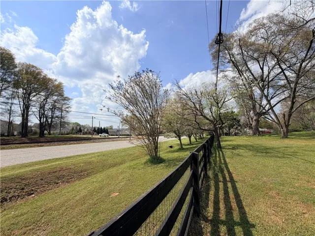 662 Old Gainesville Hwy, Pendergrass, Georgia 30567