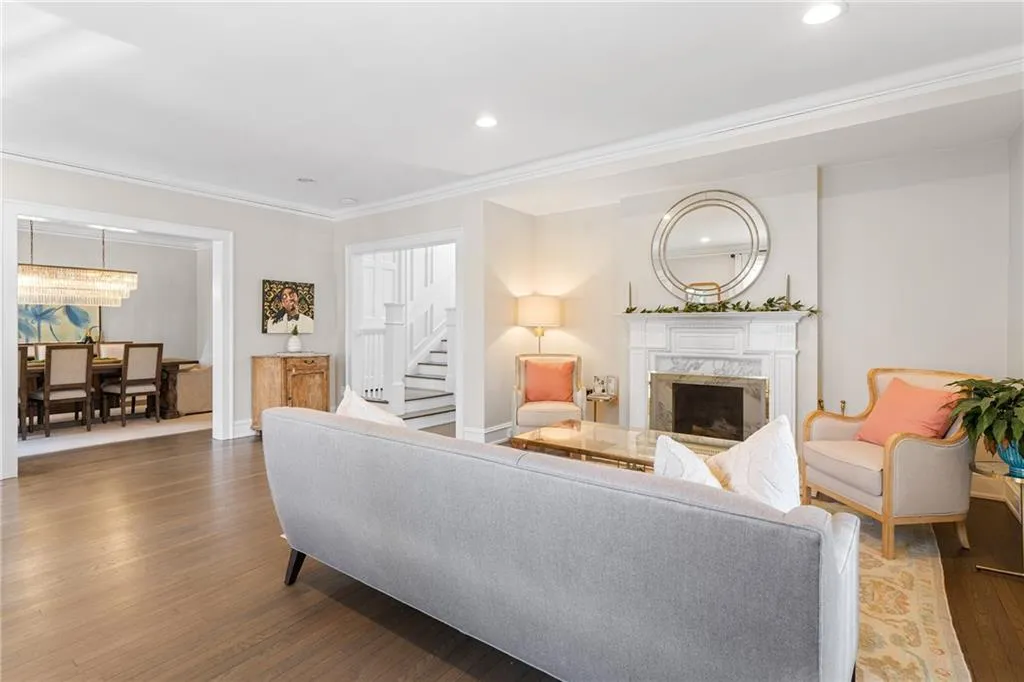 3784 Ivy Road Ne, Atlanta, Georgia 30342, 5 Bedrooms Bedrooms, 0 ,4 BathroomsBathrooms,Residential,Sold,3784 Ivy Road Ne,7723802