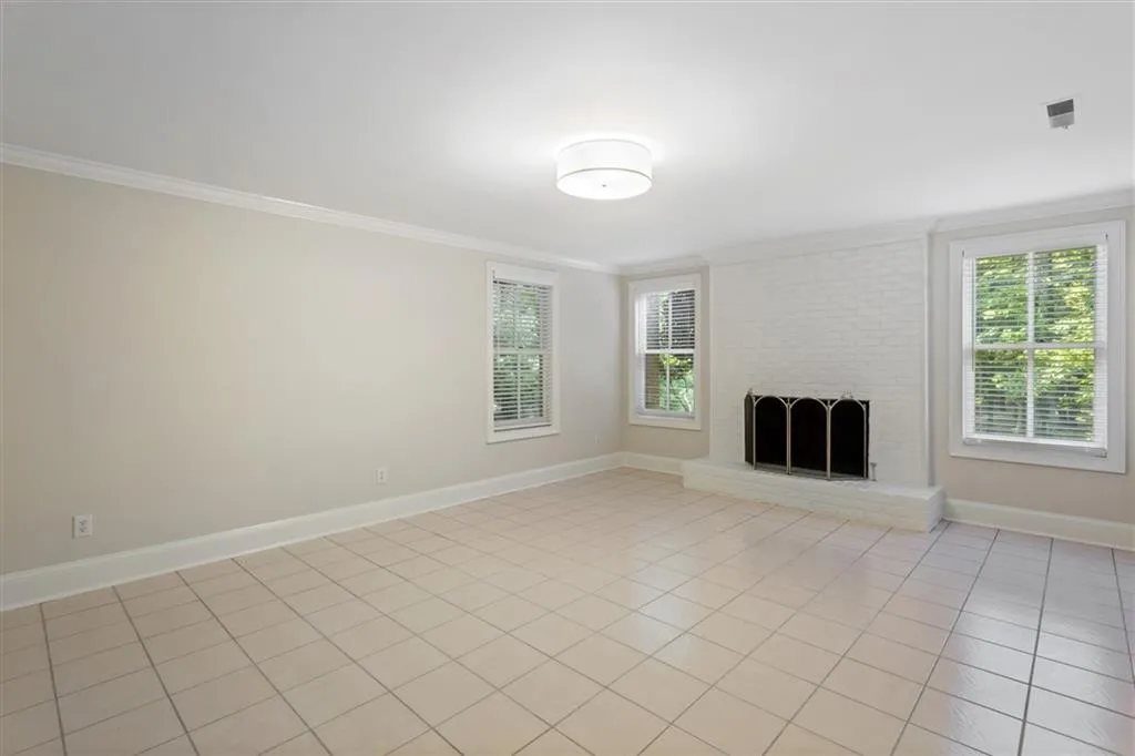 4629 High Point Road Ne, Sandy Springs, Georgia 30342, 5 Bedrooms Bedrooms, ,4 BathroomsBathrooms,Residential,Sold,4629 High Point Road Ne,6923960