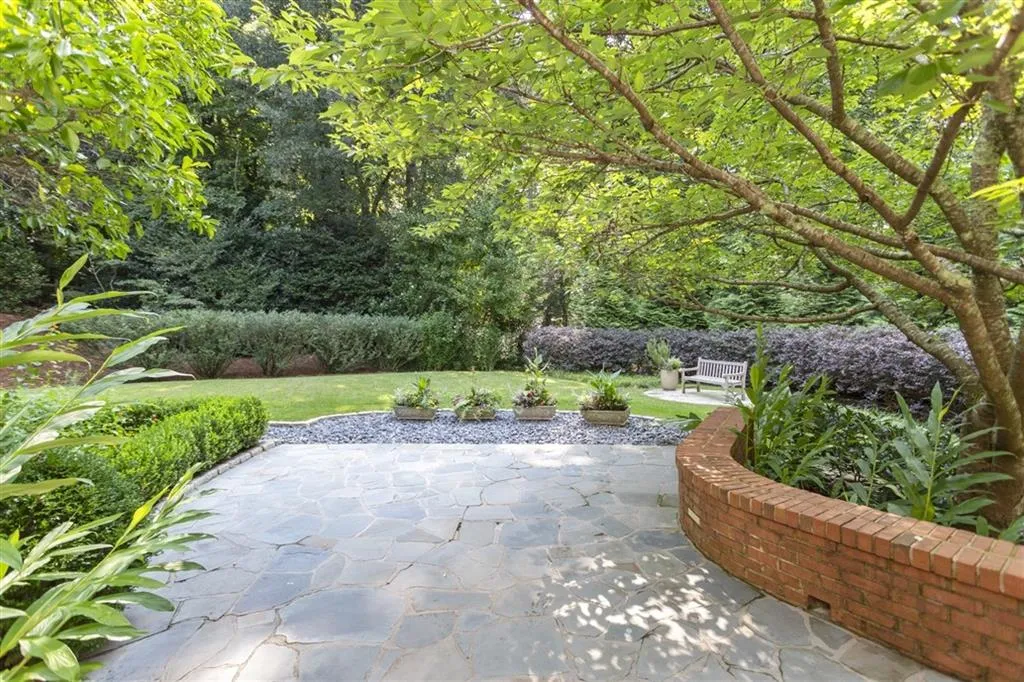 4629 High Point Road Ne, Sandy Springs, Georgia 30342, 5 Bedrooms Bedrooms, ,4 BathroomsBathrooms,Residential,Sold,4629 High Point Road Ne,6923960