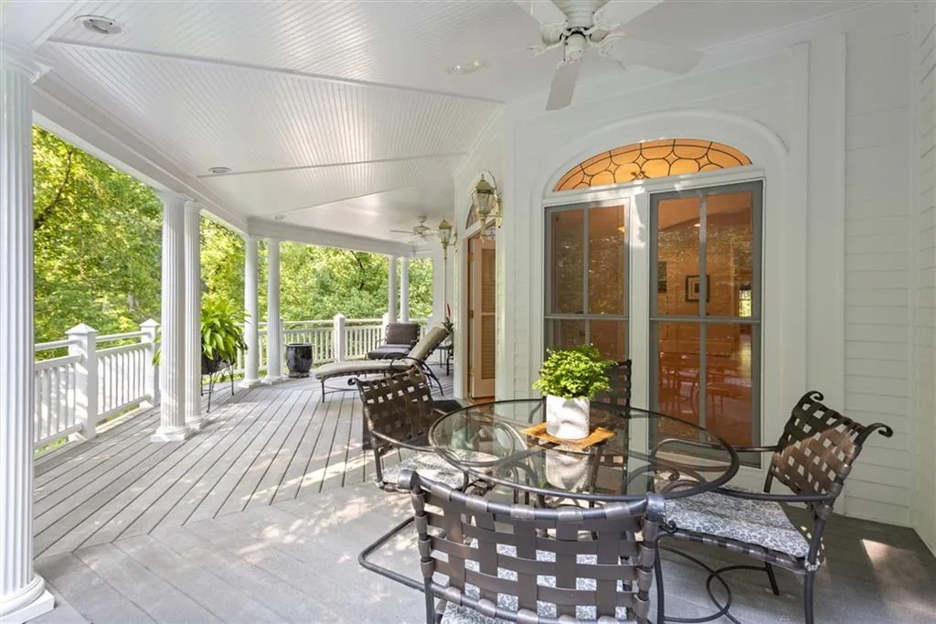 4629 High Point Road Ne, Sandy Springs, Georgia 30342, 5 Bedrooms Bedrooms, ,4 BathroomsBathrooms,Residential,Sold,4629 High Point Road Ne,6923960