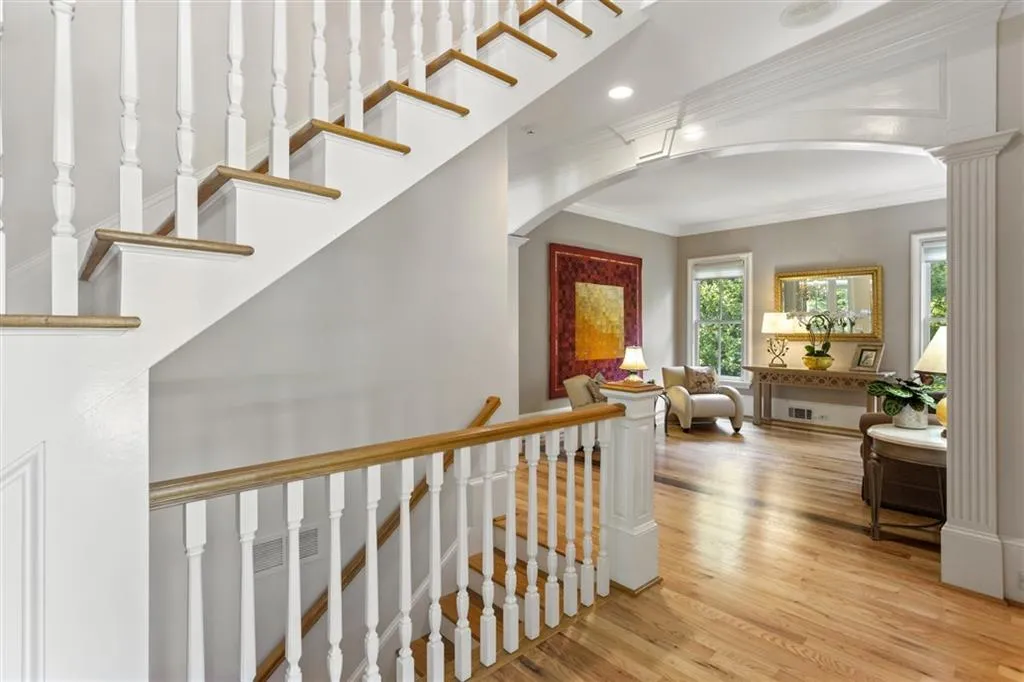 4629 High Point Road Ne, Sandy Springs, Georgia 30342, 5 Bedrooms Bedrooms, ,4 BathroomsBathrooms,Residential,Sold,4629 High Point Road Ne,6923960