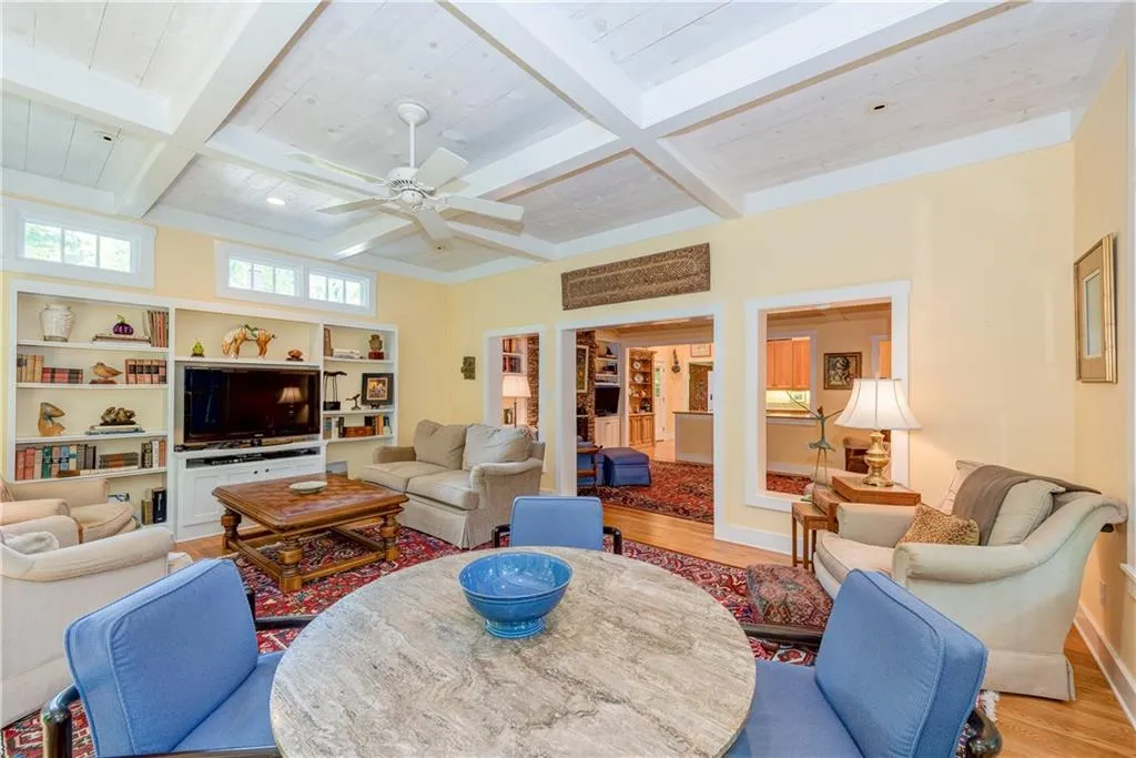 335 Forest Valley Court, Sandy Springs, Georgia 30342, 4 Bedrooms Bedrooms, ,3 BathroomsBathrooms,Residential,Sold,335 Forest Valley Court,6009456