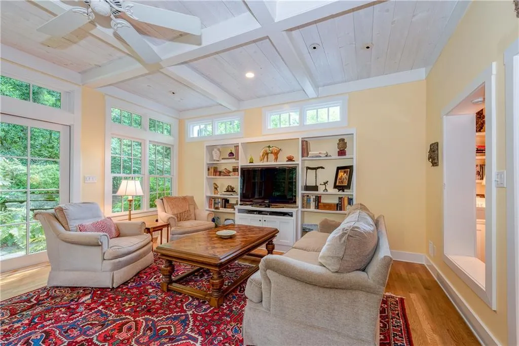 335 Forest Valley Court, Sandy Springs, Georgia 30342, 4 Bedrooms Bedrooms, ,3 BathroomsBathrooms,Residential,Sold,335 Forest Valley Court,6009456