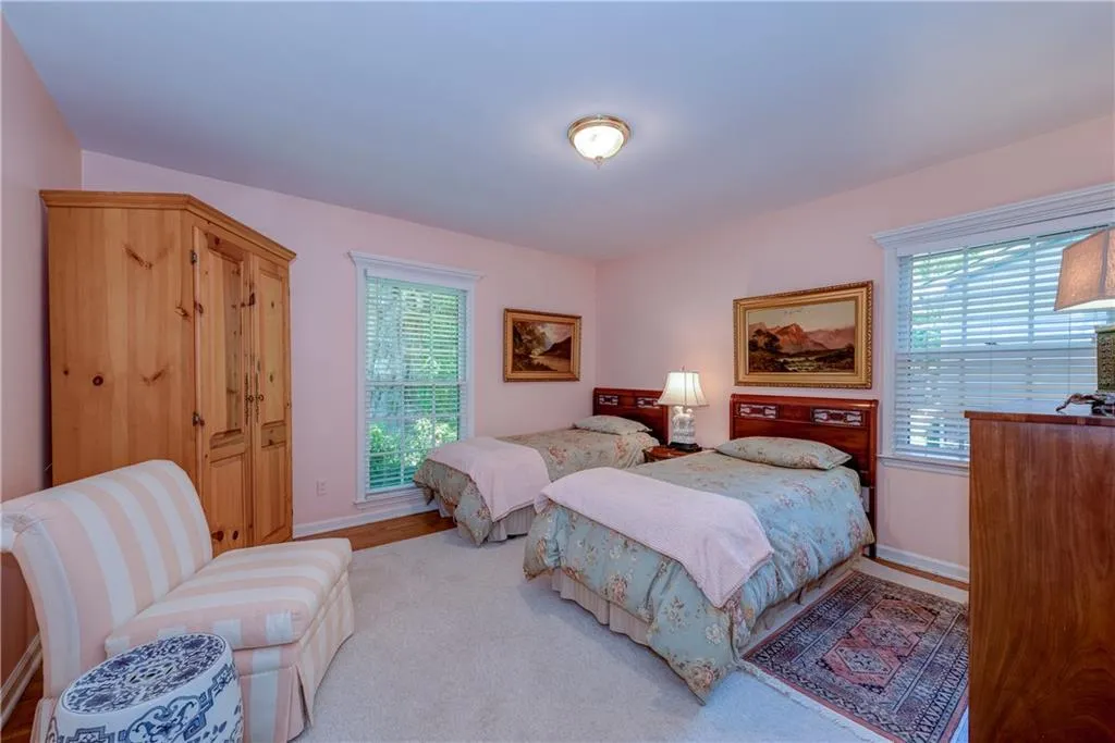 335 Forest Valley Court, Sandy Springs, Georgia 30342, 4 Bedrooms Bedrooms, ,3 BathroomsBathrooms,Residential,Sold,335 Forest Valley Court,6009456
