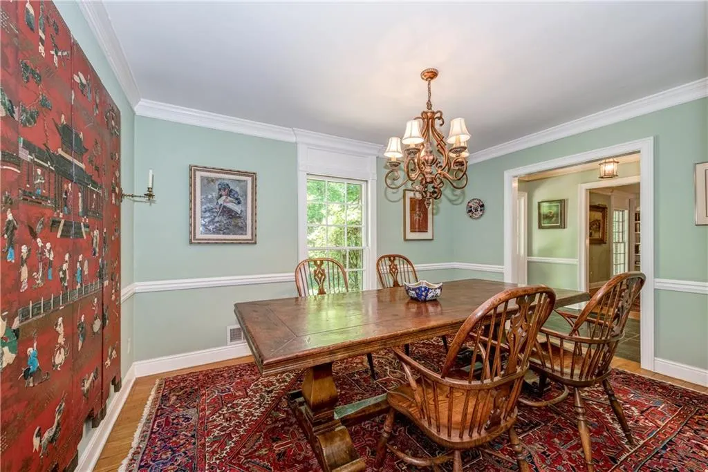 335 Forest Valley Court, Sandy Springs, Georgia 30342, 4 Bedrooms Bedrooms, ,3 BathroomsBathrooms,Residential,Sold,335 Forest Valley Court,6009456