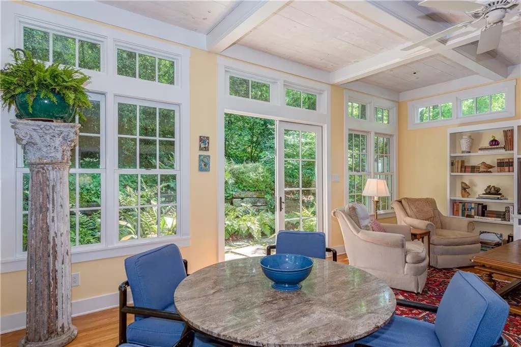 335 Forest Valley Court, Sandy Springs, Georgia 30342, 4 Bedrooms Bedrooms, ,3 BathroomsBathrooms,Residential,Sold,335 Forest Valley Court,6009456
