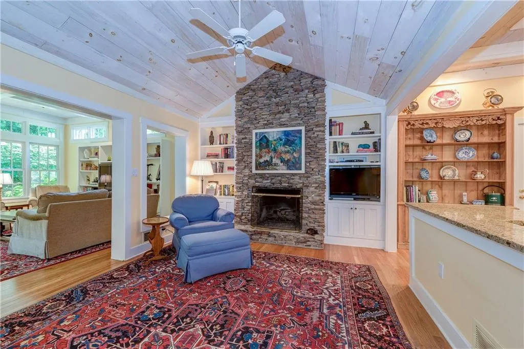 335 Forest Valley Court, Sandy Springs, Georgia 30342, 4 Bedrooms Bedrooms, ,3 BathroomsBathrooms,Residential,Sold,335 Forest Valley Court,6009456