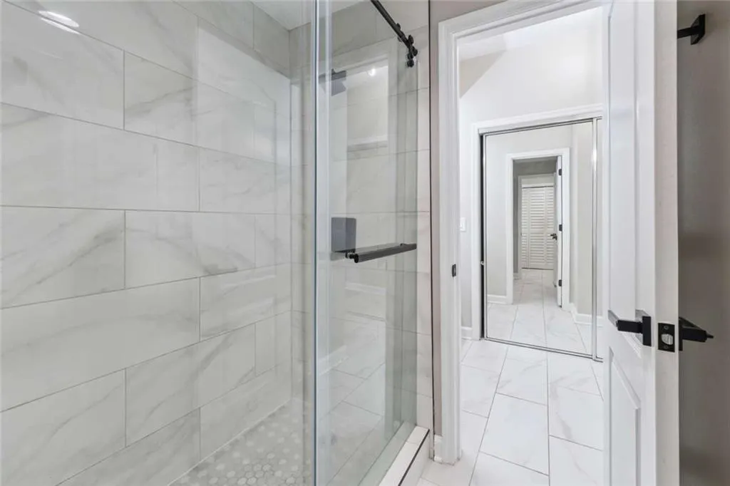 3475 Oak Valley Road Ne Unit 1570, Atlanta, Georgia 30326, 2 Bedrooms Bedrooms, ,1 BathroomBathrooms,Residential,For Sale,3475 Oak Valley Road Ne Unit 1570,7619156