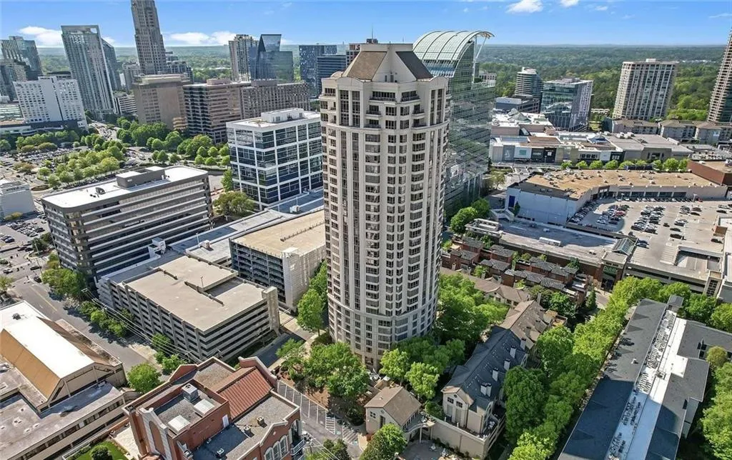 3475 Oak Valley Road Ne Unit 1570, Atlanta, Georgia 30326, 2 Bedrooms Bedrooms, ,1 BathroomBathrooms,Residential,For Sale,3475 Oak Valley Road Ne Unit 1570,7619156