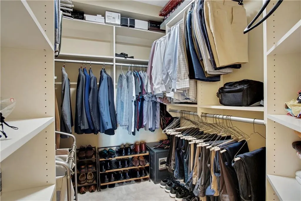 200 River Vista Drive Unit 338, Atlanta, Georgia 30339, 2 Bedrooms Bedrooms, ,2 BathroomsBathrooms,Residential,Sold,200 River Vista Drive Unit 338,6828457