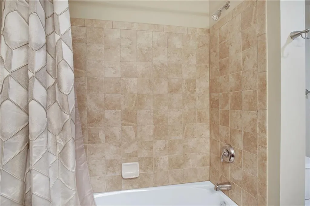 200 River Vista Drive Unit 338, Atlanta, Georgia 30339, 2 Bedrooms Bedrooms, ,2 BathroomsBathrooms,Residential,Sold,200 River Vista Drive Unit 338,6828457