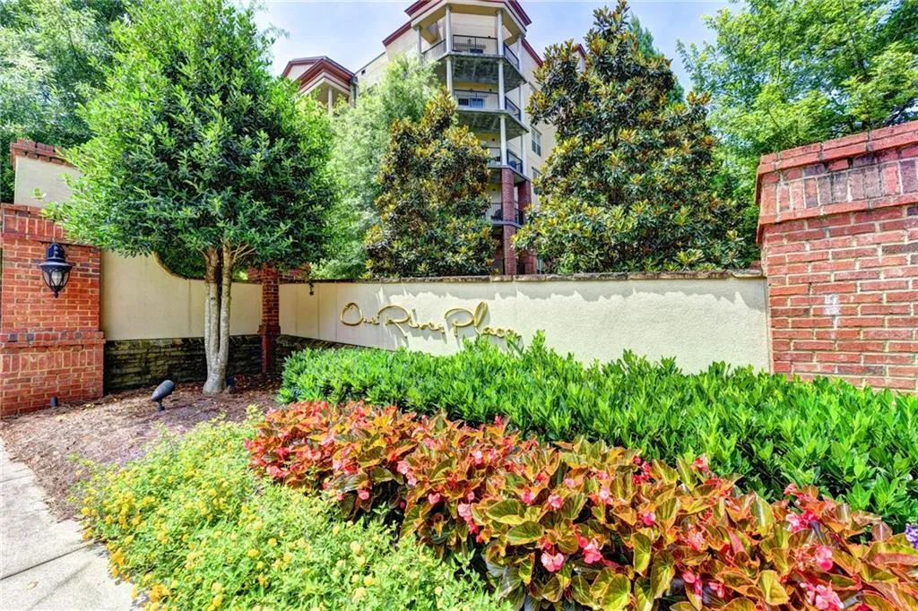 200 River Vista Drive Unit 338, Atlanta, Georgia 30339, 2 Bedrooms Bedrooms, ,2 BathroomsBathrooms,Residential,Sold,200 River Vista Drive Unit 338,6828457