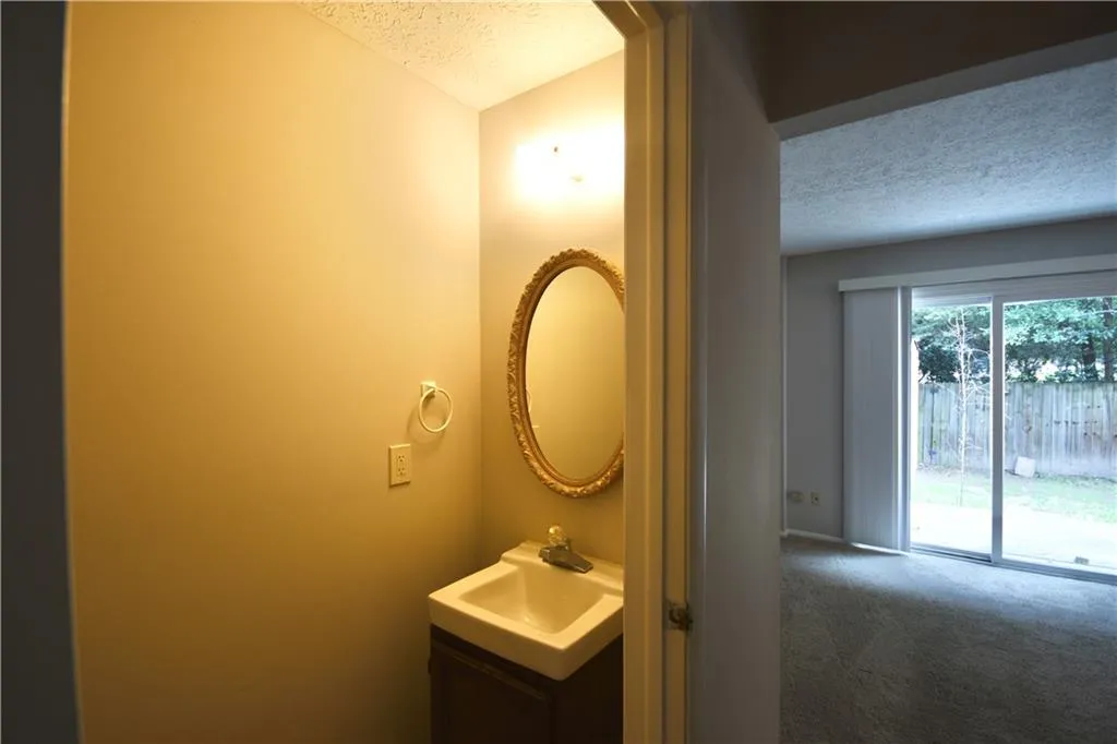 8845 Applegate Lane, Sandy Springs, Georgia 30350, 2 Bedrooms Bedrooms, ,2 BathroomsBathrooms,Residential,Sold,8845 Applegate Lane,6741870