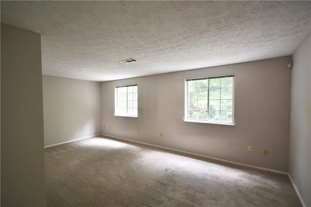 8845 Applegate Lane, Sandy Springs, Georgia 30350, 2 Bedrooms Bedrooms, ,2 BathroomsBathrooms,Residential,Sold,8845 Applegate Lane,6741870