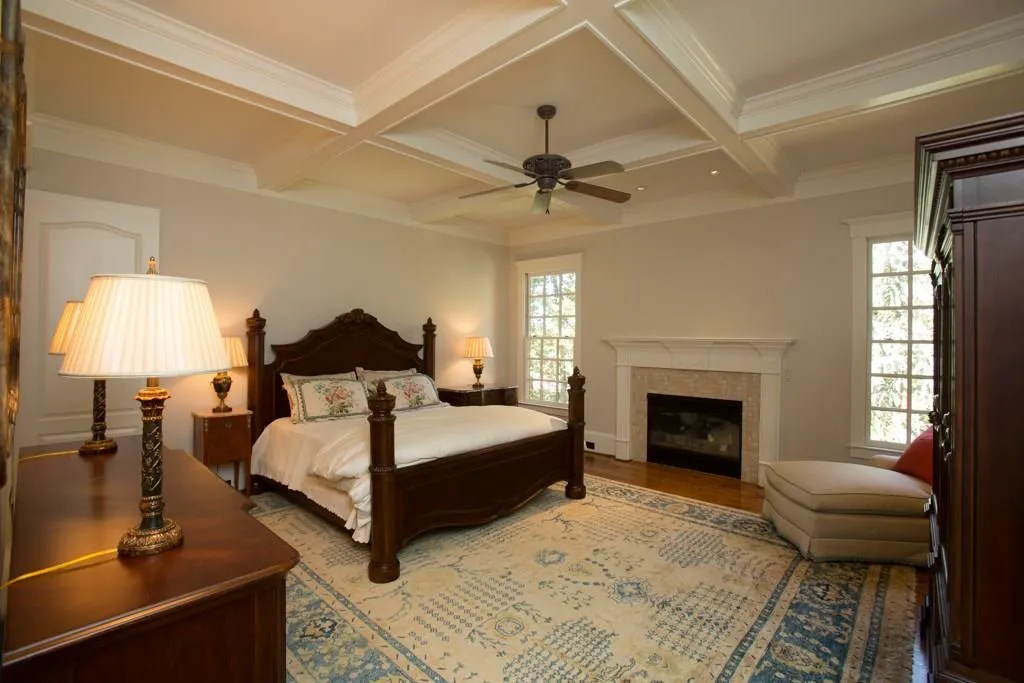 1015 Heards Ferry Road, Atlanta, Georgia 30328, 6 Bedrooms Bedrooms, ,6 BathroomsBathrooms,Residential,Sold,1015 Heards Ferry Road,5596708