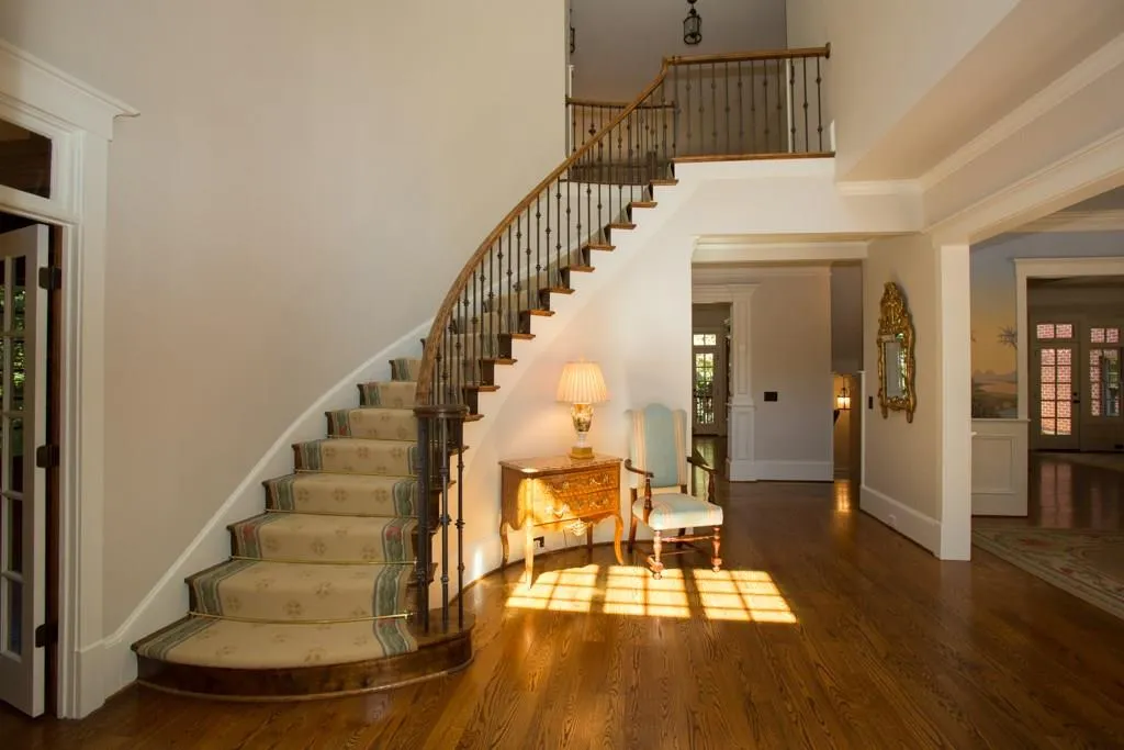 1015 Heards Ferry Road, Atlanta, Georgia 30328, 6 Bedrooms Bedrooms, ,6 BathroomsBathrooms,Residential,Sold,1015 Heards Ferry Road,5596708