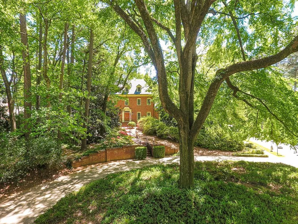 6540 River Chase Circle, Sandy Springs, Georgia 30328, 4 Bedrooms Bedrooms, ,4 BathroomsBathrooms,Residential,Sold,6540 River Chase Circle,6874937