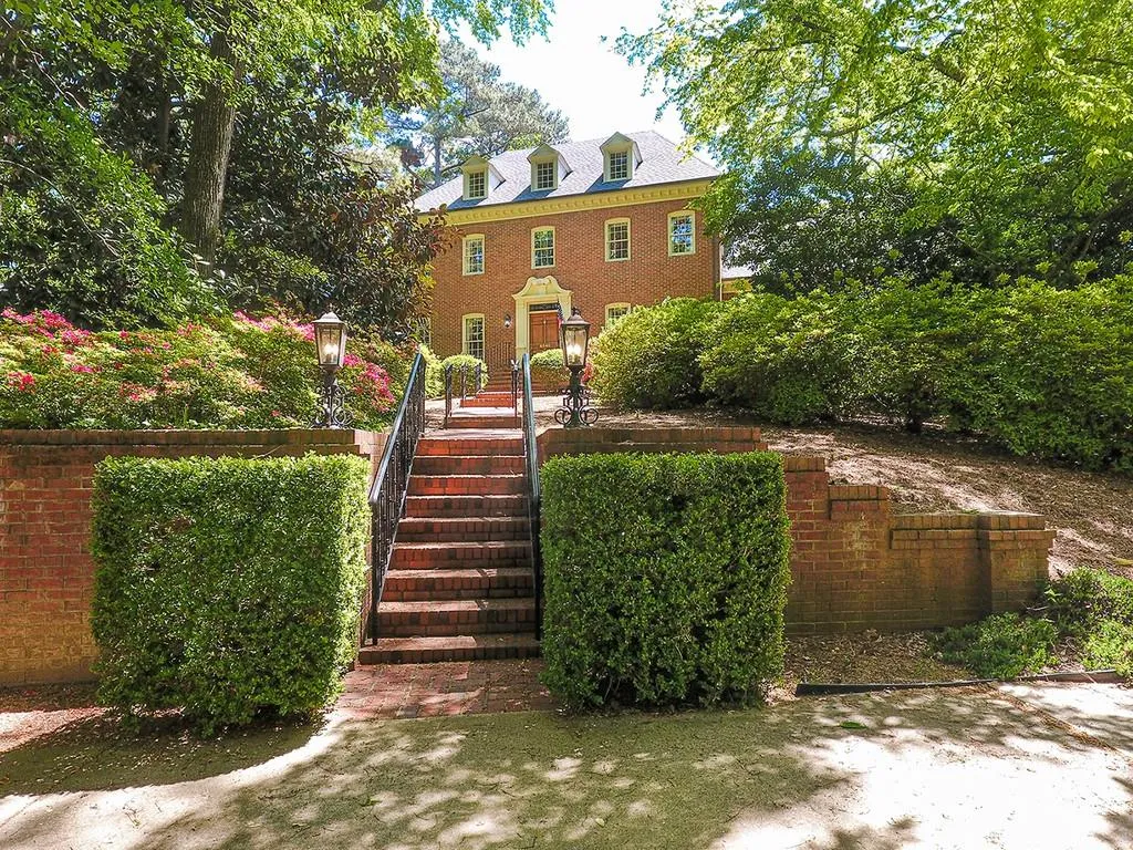 6540 River Chase Circle, Sandy Springs, Georgia 30328, 4 Bedrooms Bedrooms, ,4 BathroomsBathrooms,Residential,Sold,6540 River Chase Circle,6874937