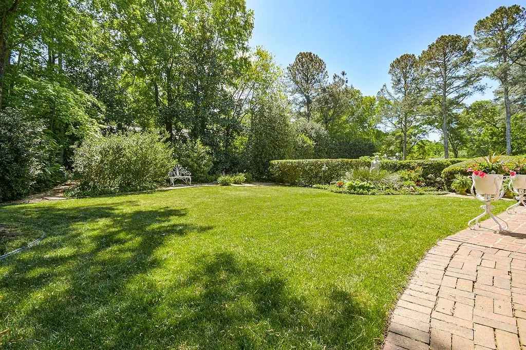 6540 River Chase Circle, Sandy Springs, Georgia 30328, 4 Bedrooms Bedrooms, ,4 BathroomsBathrooms,Residential,Sold,6540 River Chase Circle,6874937