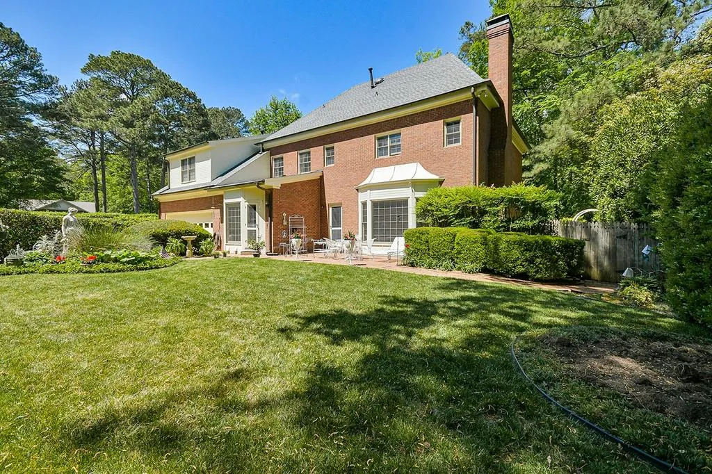 6540 River Chase Circle, Sandy Springs, Georgia 30328, 4 Bedrooms Bedrooms, ,4 BathroomsBathrooms,Residential,Sold,6540 River Chase Circle,6874937