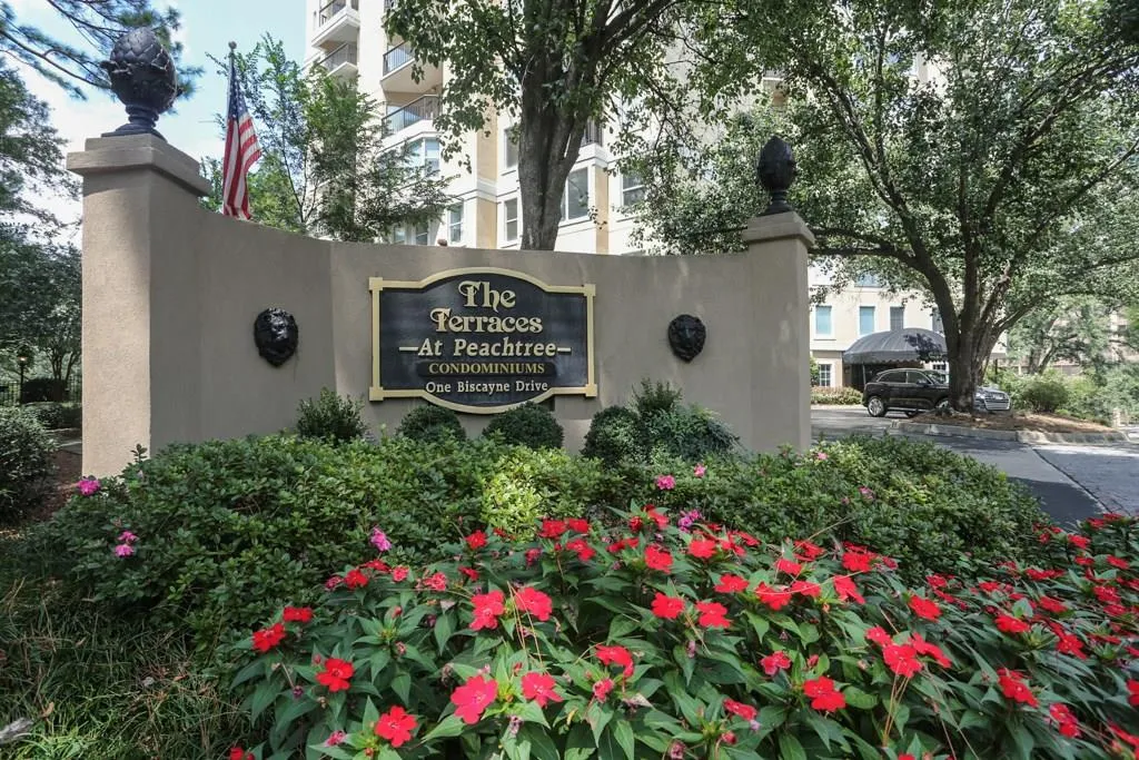 1 Biscayne Drive Nw Unit 806, Atlanta, Georgia 30309, 1 Bedroom Bedrooms, ,1 BathroomBathrooms,Residential,Sold,1 Biscayne Drive Nw Unit 806,6003081