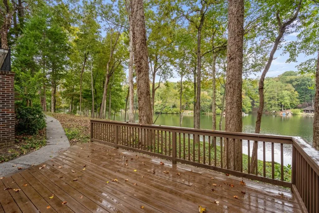1290 Tynecastle Way, Sandy Springs, Georgia 30350, 5 Bedrooms Bedrooms, ,4 BathroomsBathrooms,Residential,Sold,1290 Tynecastle Way,6954588