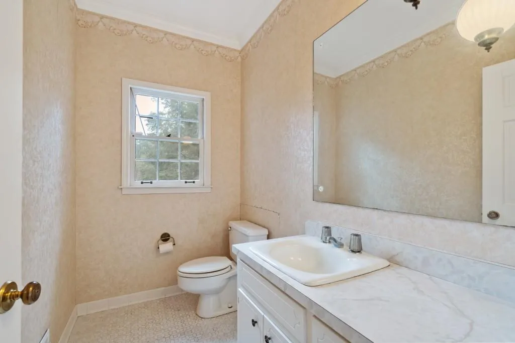 1290 Tynecastle Way, Sandy Springs, Georgia 30350, 5 Bedrooms Bedrooms, ,4 BathroomsBathrooms,Residential,Sold,1290 Tynecastle Way,6954588
