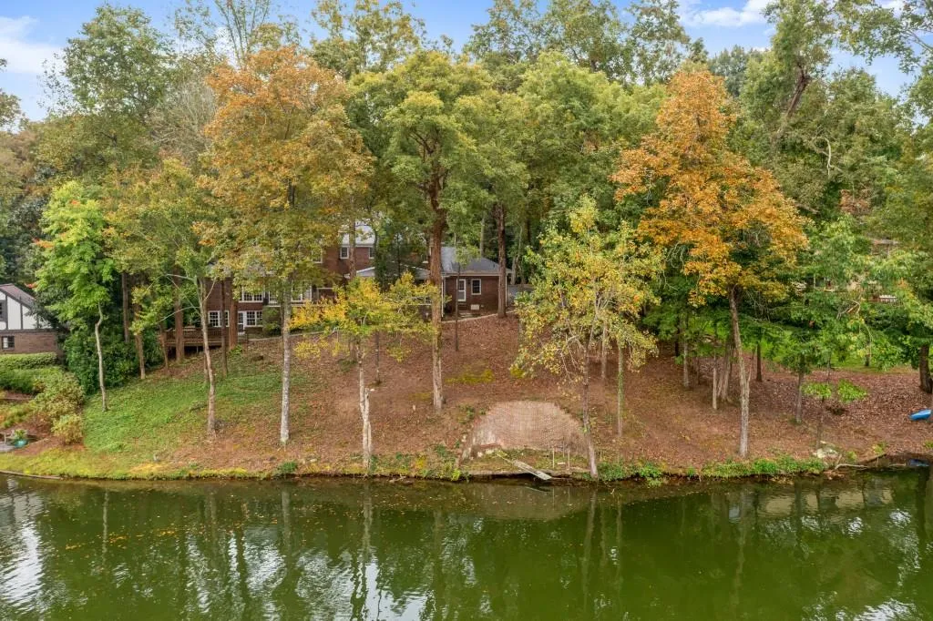 1290 Tynecastle Way, Sandy Springs, Georgia 30350, 5 Bedrooms Bedrooms, ,4 BathroomsBathrooms,Residential,Sold,1290 Tynecastle Way,6954588