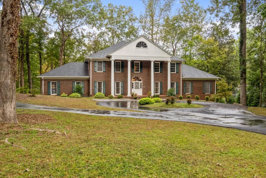1290 Tynecastle Way, Sandy Springs, Georgia 30350, 5 Bedrooms Bedrooms, ,4 BathroomsBathrooms,Residential,Sold,1290 Tynecastle Way,6954588