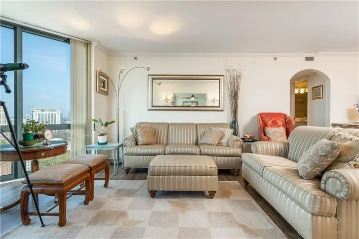 2870 Pharr Court South Nw Unit 2701, Atlanta, Georgia 30305
