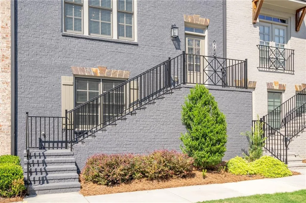 2440 Skyland Way Ne, Brookhaven, Georgia 30319, 4 Bedrooms Bedrooms, ,3 BathroomsBathrooms,Residential,For Sale,2440 Skyland Way Ne,7646940