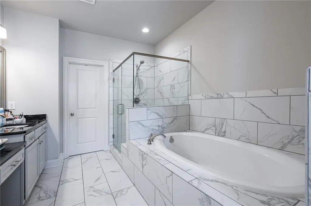 2440 Skyland Way Ne, Brookhaven, Georgia 30319, 4 Bedrooms Bedrooms, ,3 BathroomsBathrooms,Residential,For Sale,2440 Skyland Way Ne,7646940