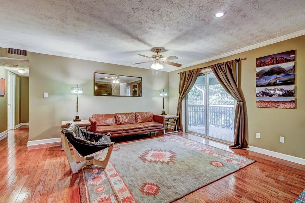 2901 Lenox Road Ne Unit 509, Atlanta, Georgia 30324, 2 Bedrooms Bedrooms, ,2 BathroomsBathrooms,Residential,Sold,2901 Lenox Road Ne Unit 509,6087233