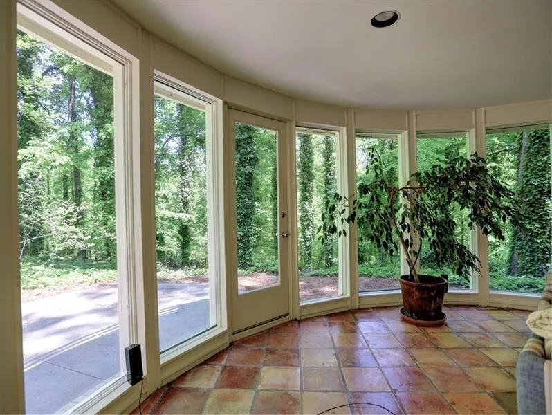 915 Crest Valley Drive, Atlanta, Georgia 30327, 4 Bedrooms Bedrooms, ,4 BathroomsBathrooms,Residential,Sold,915 Crest Valley Drive,6089139